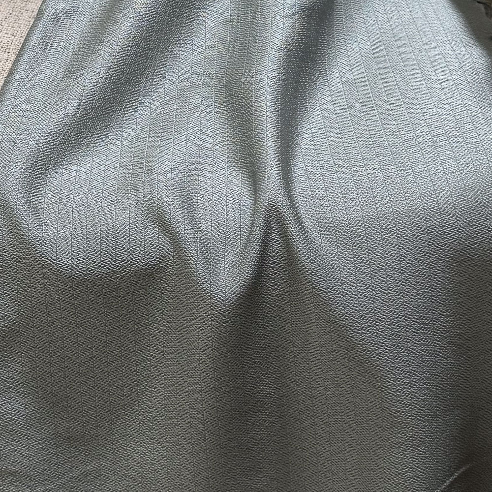Slate Grey / رمادي ثلجي