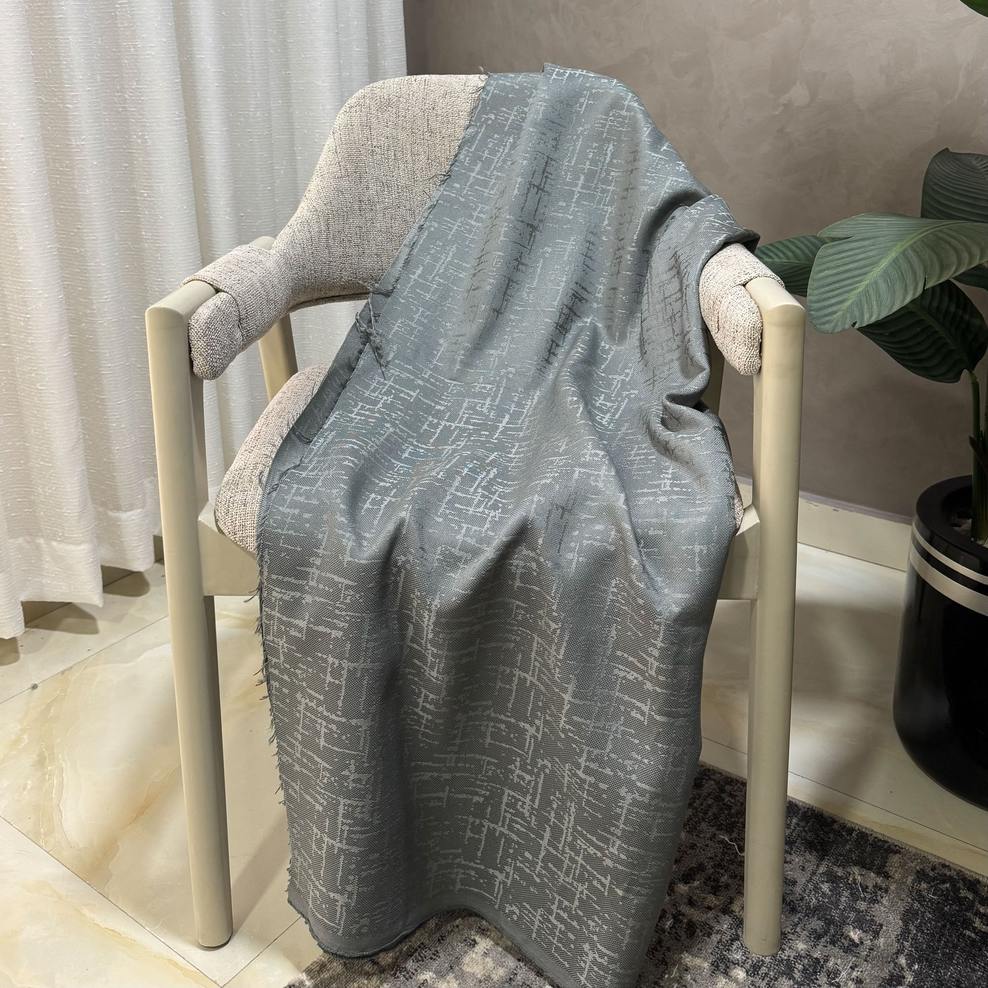 Slate Grey / رمادي ثلجي