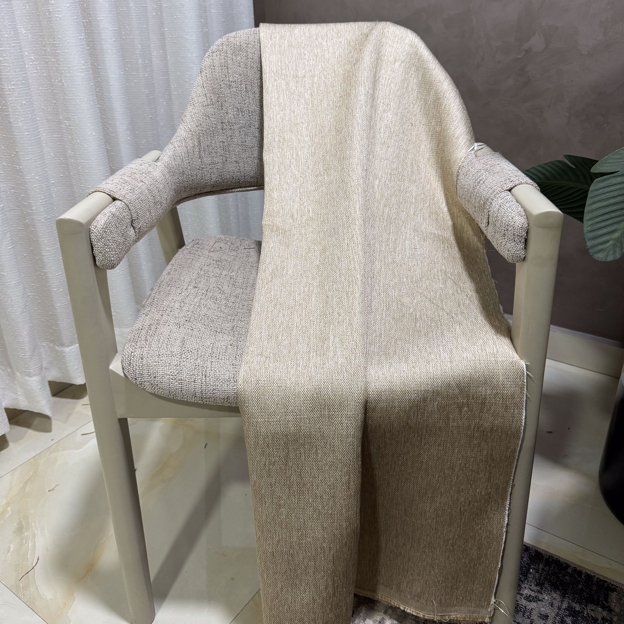 Biscuit Beige / بيج بسكوتي