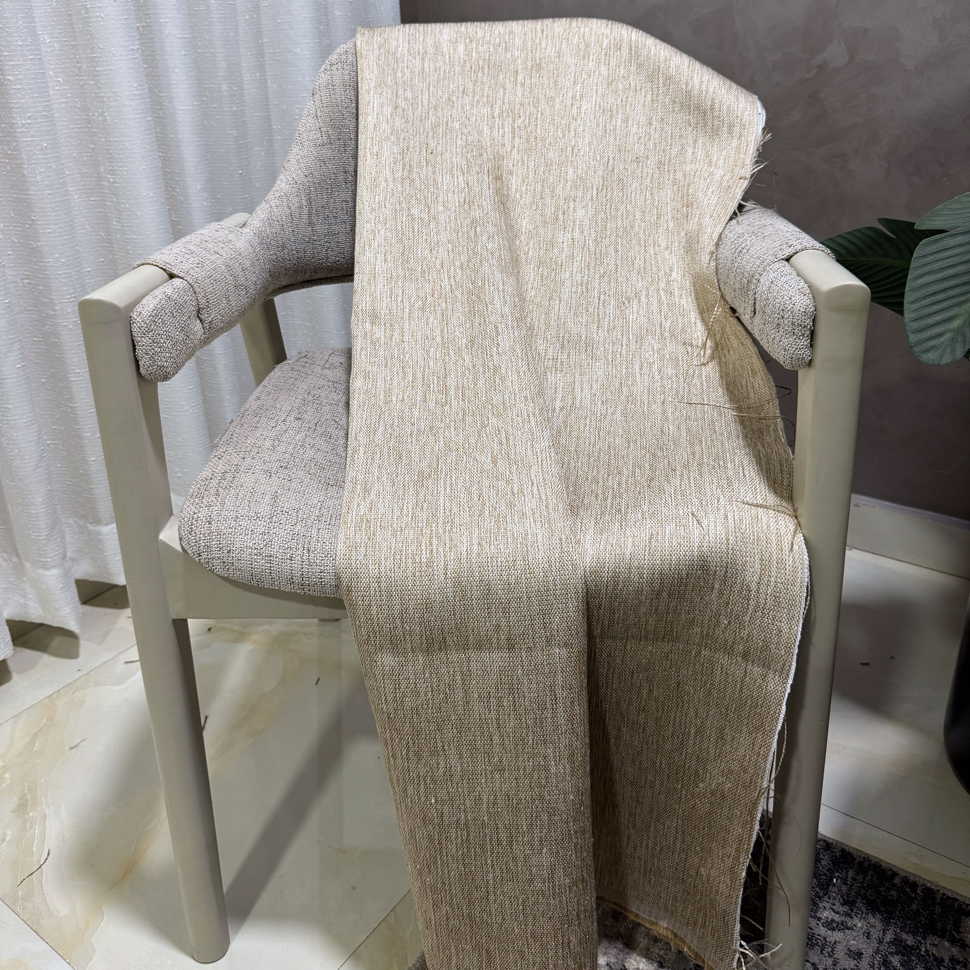 Honey Beige / بيج عسلي