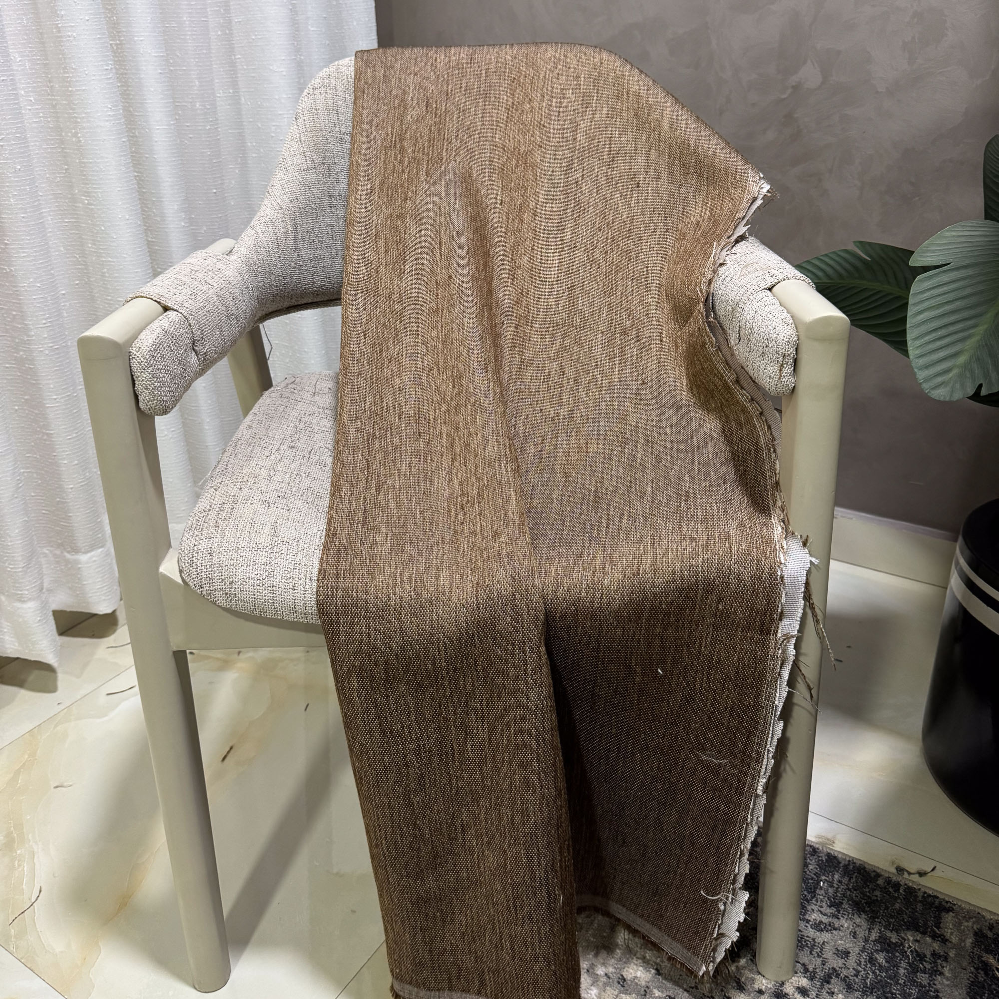 Warm Brown / بني دافئ